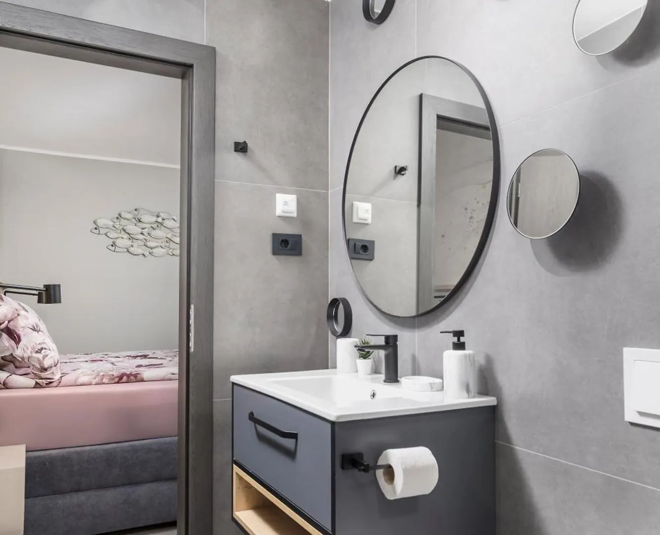 Alloro Apartments Opric