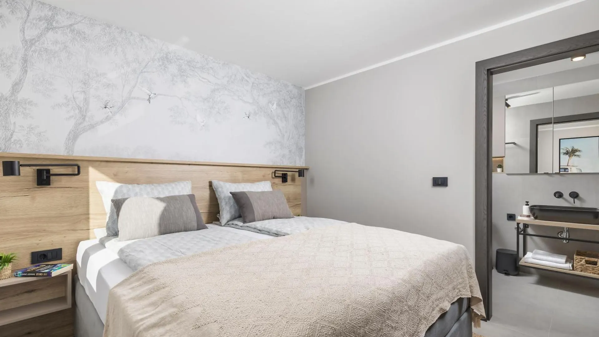 Alloro Apartments Opric Croatia
