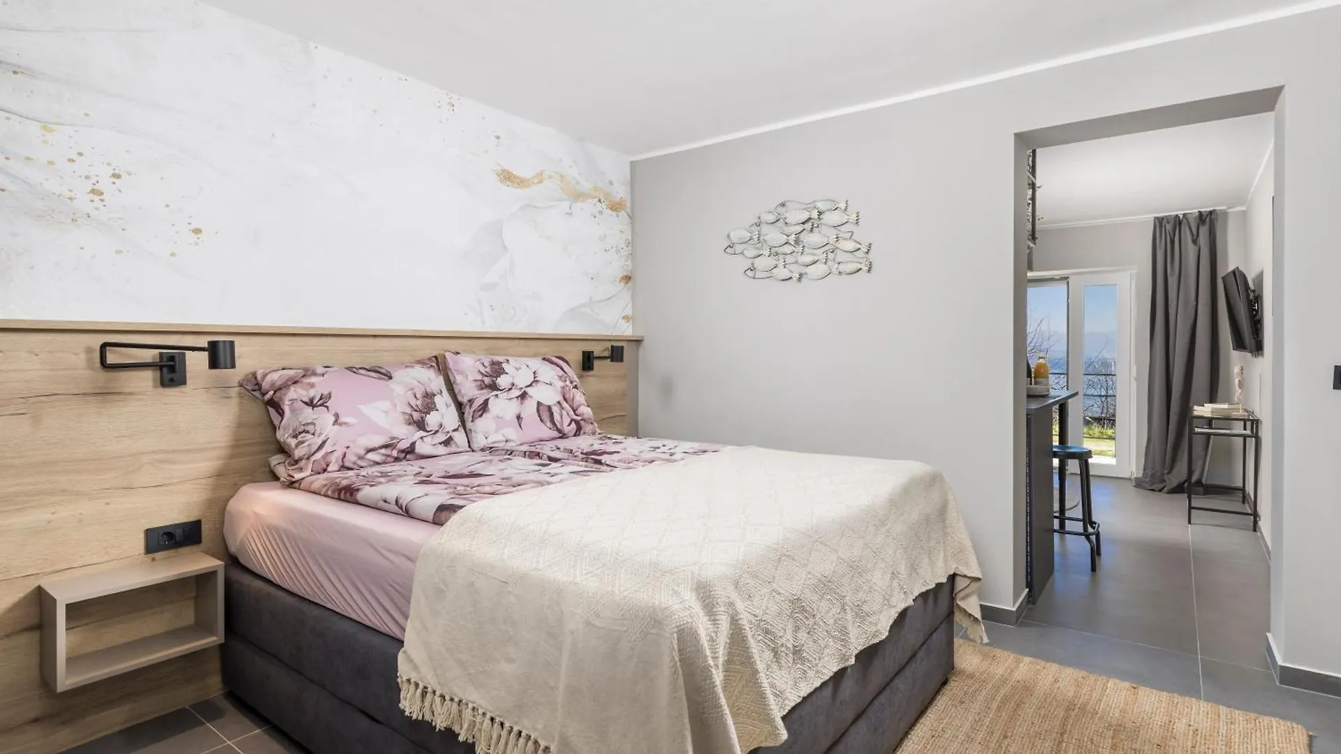 Alloro Apartments Opric Croatia