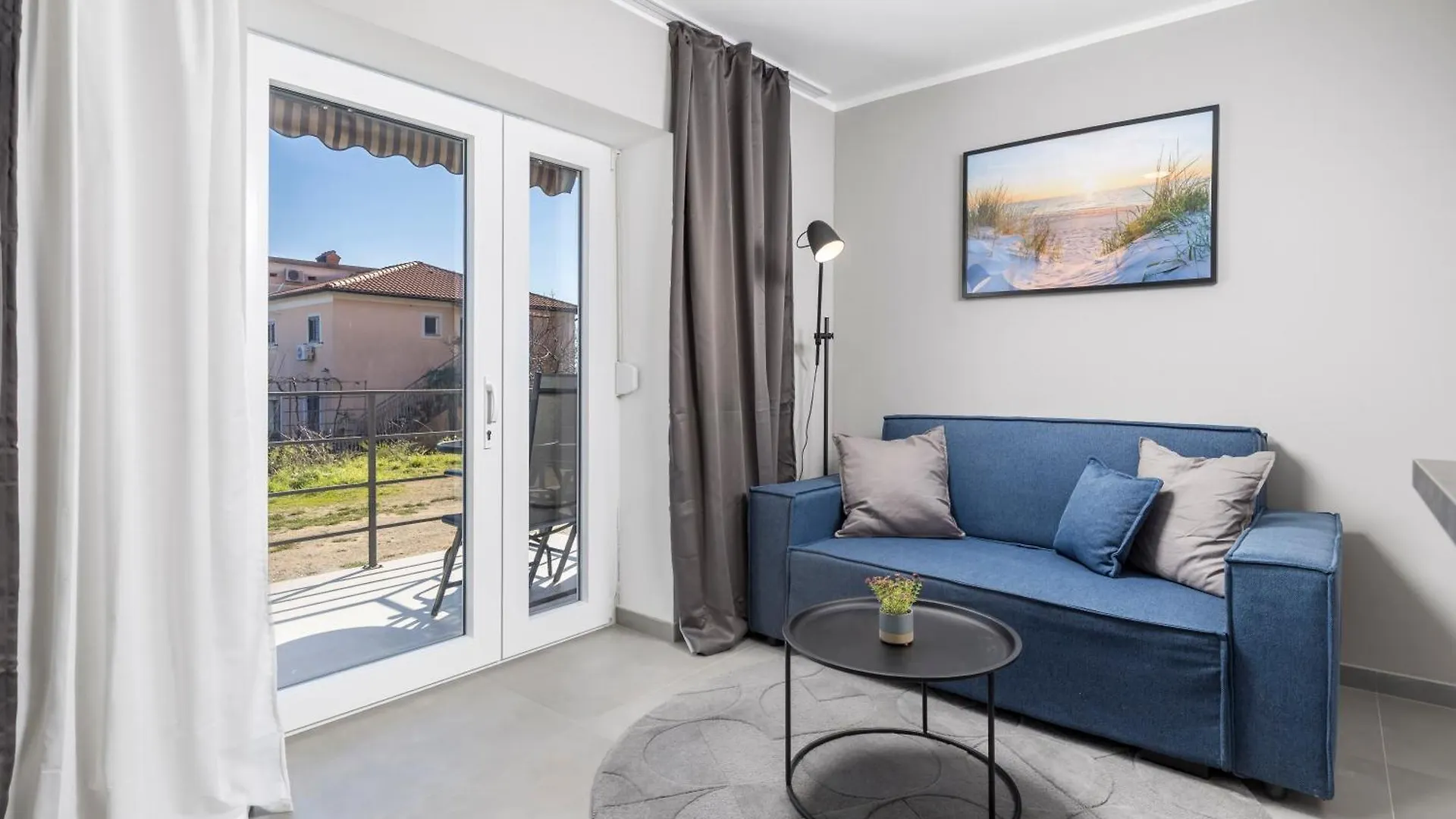 Alloro Apartments Opric Croatia